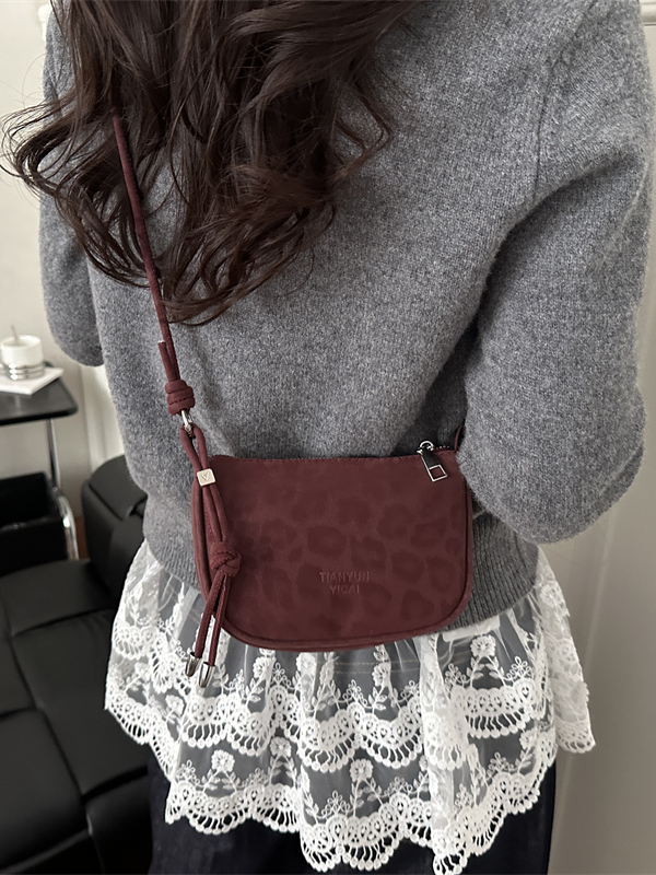 Trendige, matte Umhängetasche, – Women'S Young Bags Bewertung und Preis