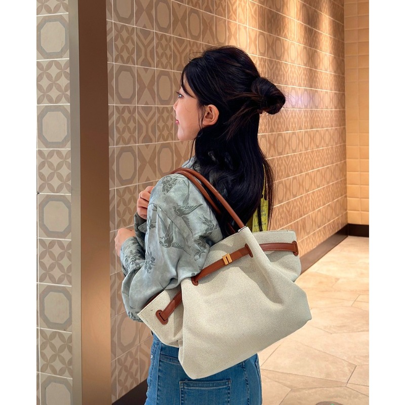 Hana Knödel-förmige Handtasche – Women Bags 2026 Trends Bewertung und Preis